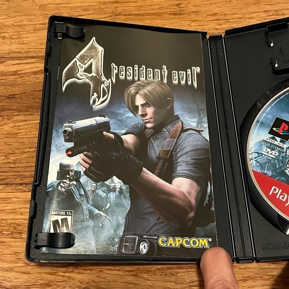 Resident Evil 4 Sony PlayStation 2 PS2 Greatest Hits Complete! Capcom - Picture 6 of 8